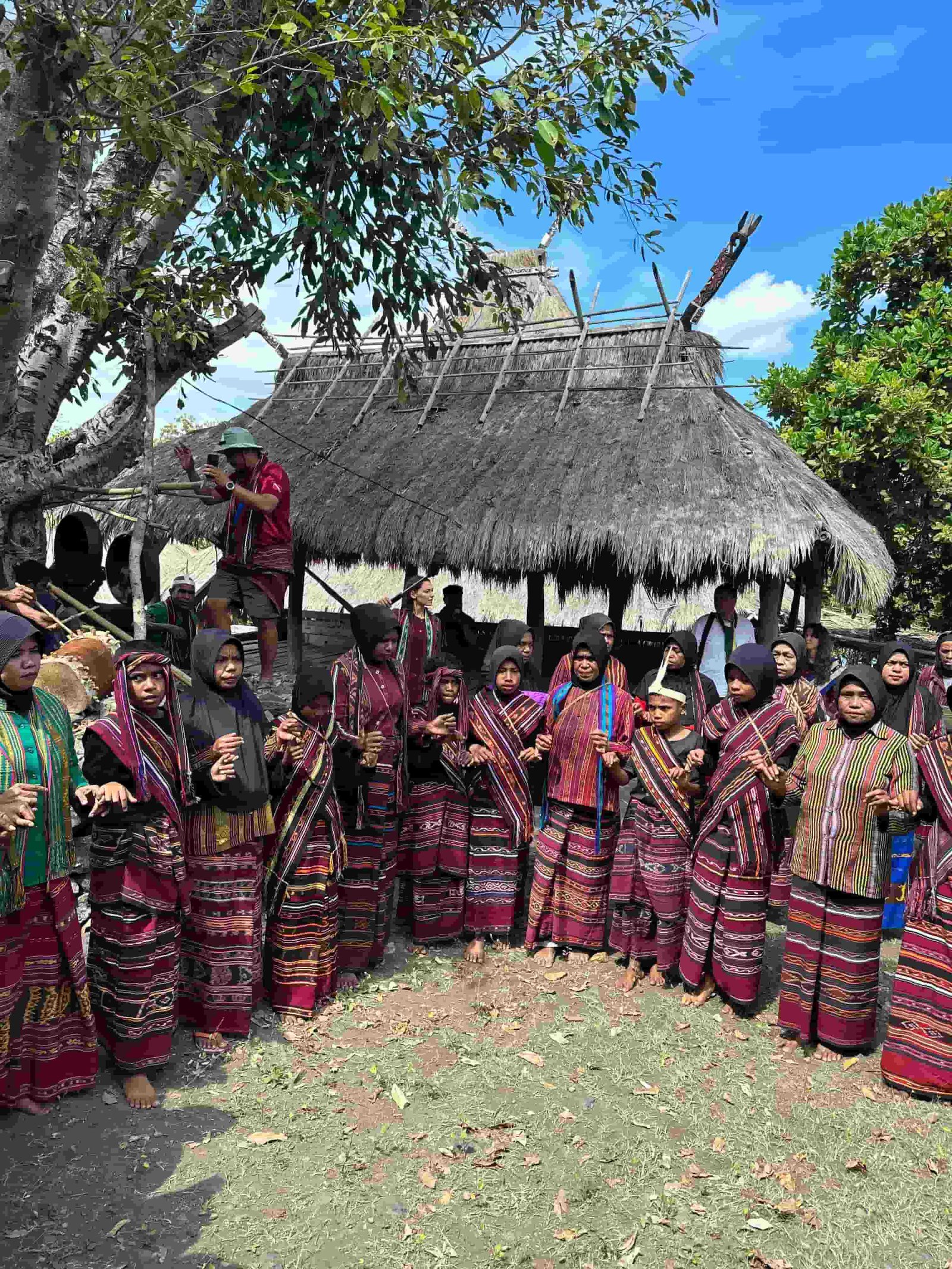 Bampalola Village
