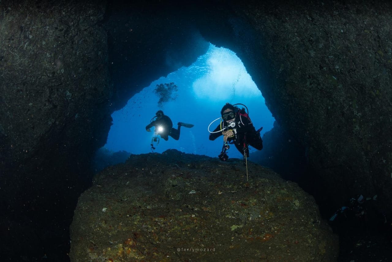 Wolang Cave